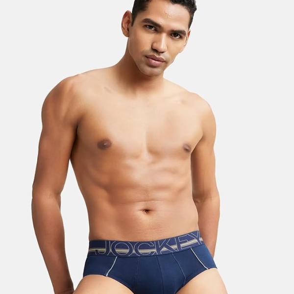 Jockey US14 Men's Super Combed Cotton Solid Brief with Ultrasoft Waistband (Garter Colors May Vary)