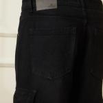FriendsWells Black Casual Loose Fit Pure Cotton Denim Cargo Pants – Utility Style Mid-Rise Clean Look